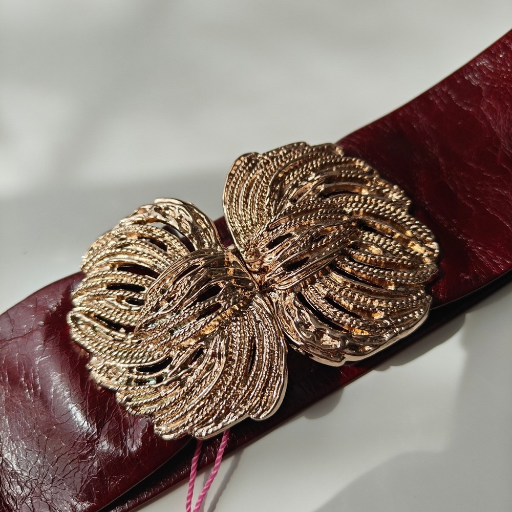 Elise M Bella Wine Burgundy Leather Belts Wide Waist Gold Buckle Size M/L New - Picture 2 of 5